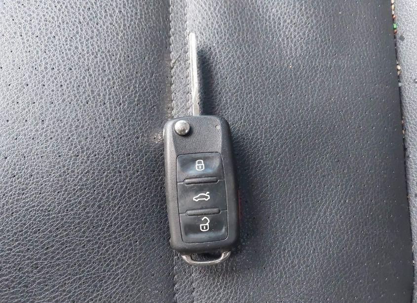 Photo 11 of 2011 Volkswagen Jetta 2.5L SE (VIN 3VWDZ7AJ2BM342053)