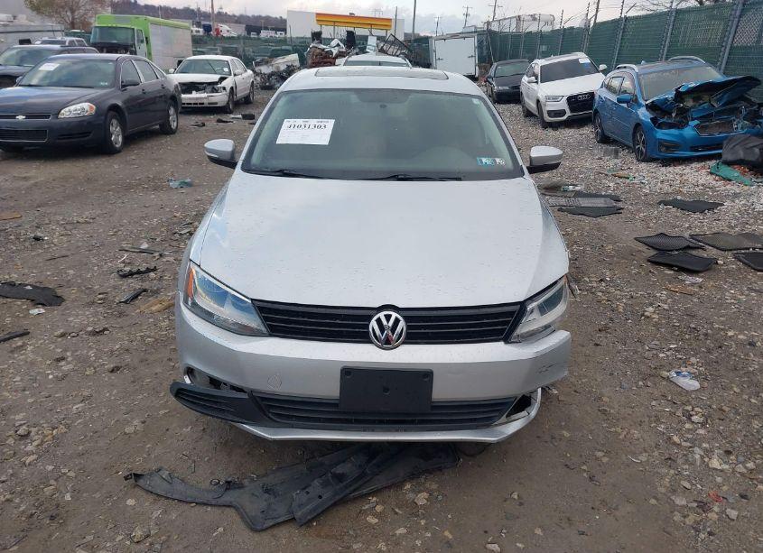 Photo 12 of 2011 Volkswagen Jetta 2.5L SE (VIN 3VWDZ7AJ2BM342053)