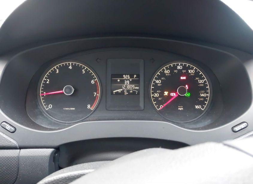 Photo 7 of 2011 Volkswagen Jetta 2.5L SE (VIN 3VWDZ7AJ2BM342053)