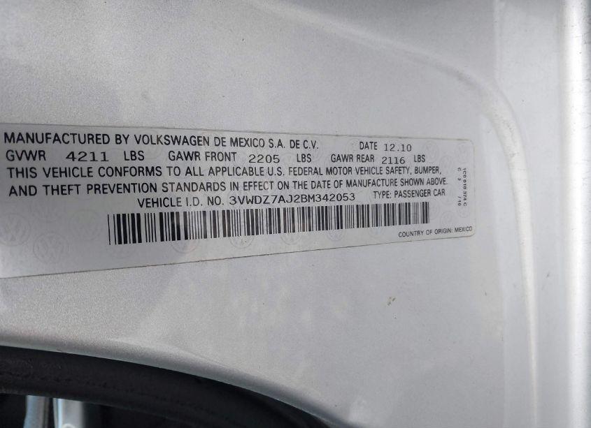 Photo 9 of 2011 Volkswagen Jetta 2.5L SE (VIN 3VWDZ7AJ2BM342053)