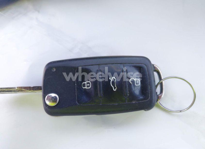 Photo 11 of 2011 Volkswagen Jetta 2.5L SE (VIN 3VWDZ7AJ3BM041291)