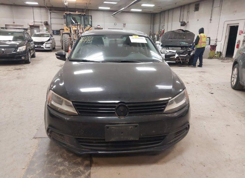 Photo 13 of 2011 Volkswagen Jetta 2.5L SE (VIN 3VWDZ7AJ3BM330011)