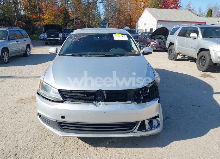 Photo 13 of 2011 Volkswagen Jetta 2.5L SE (VIN 3VWDZ7AJ3BM331451)
