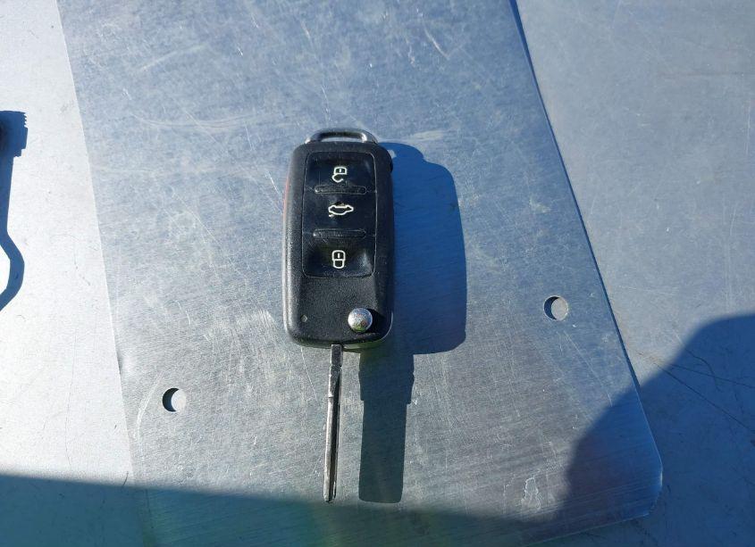 Photo 11 of 2011 Volkswagen Jetta 2.5L SE (VIN 3VWDZ7AJ3BM345463)