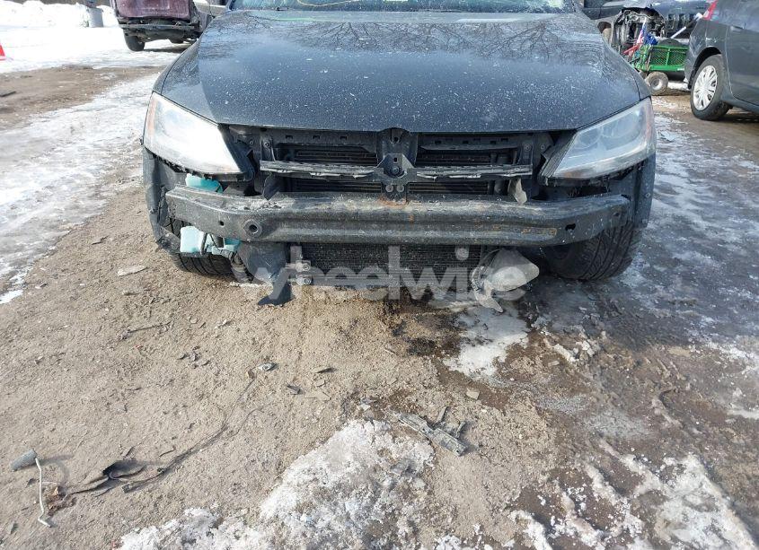 Photo 6 of 2011 Volkswagen Jetta 2.5L SE (VIN 3VWDZ7AJ3BM351022)