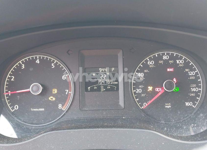 Photo 7 of 2011 Volkswagen Jetta 2.5L SE (VIN 3VWDZ7AJ3BM351022)