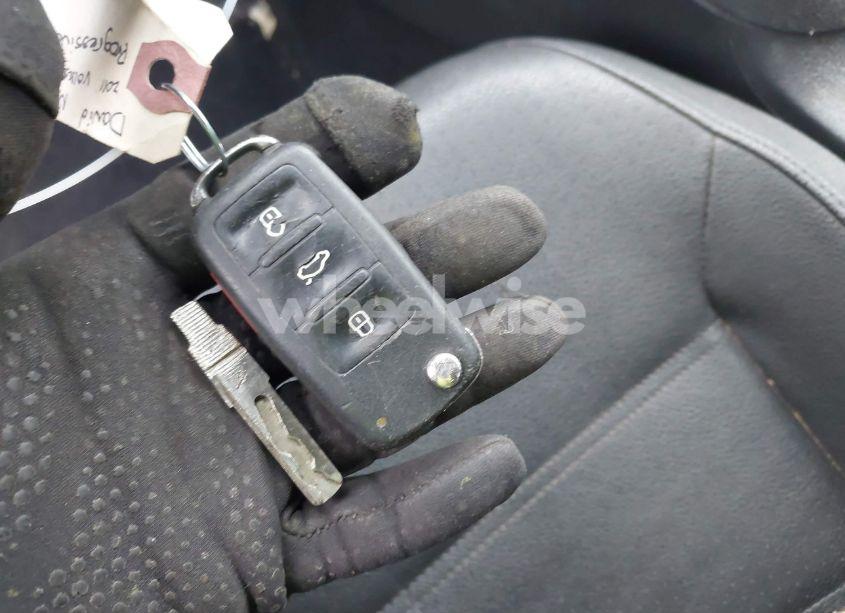 Photo 11 of 2011 Volkswagen Jetta 2.5L SE (VIN 3VWDZ7AJ3BM373215)