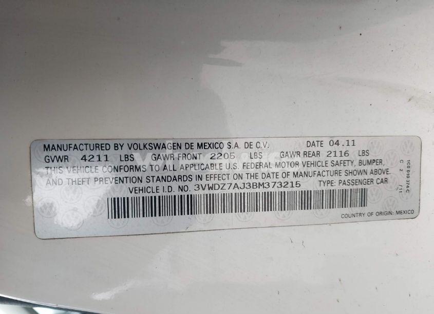 Photo 9 of 2011 Volkswagen Jetta 2.5L SE (VIN 3VWDZ7AJ3BM373215)