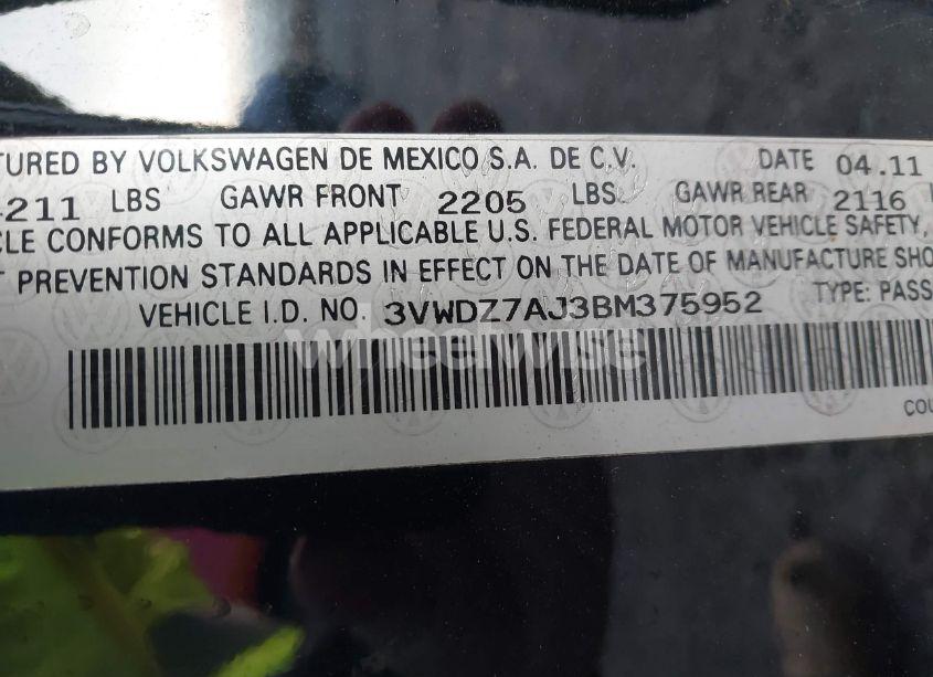 Photo 9 of 2011 Volkswagen Jetta 2.5L SE (VIN 3VWDZ7AJ3BM375952)