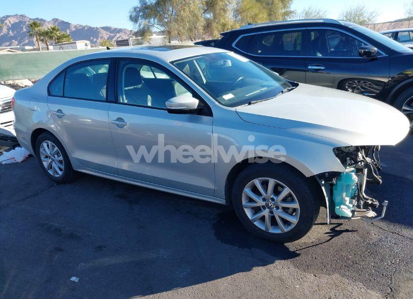 Photo 14 of 2011 Volkswagen Jetta 2.5L SE (VIN 3VWDZ7AJ4BM327134)