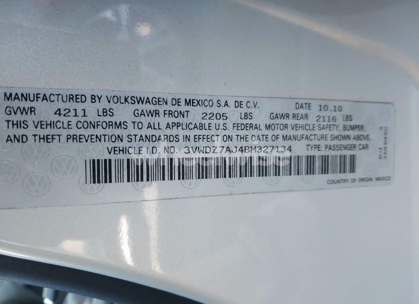 Photo 9 of 2011 Volkswagen Jetta 2.5L SE (VIN 3VWDZ7AJ4BM327134)