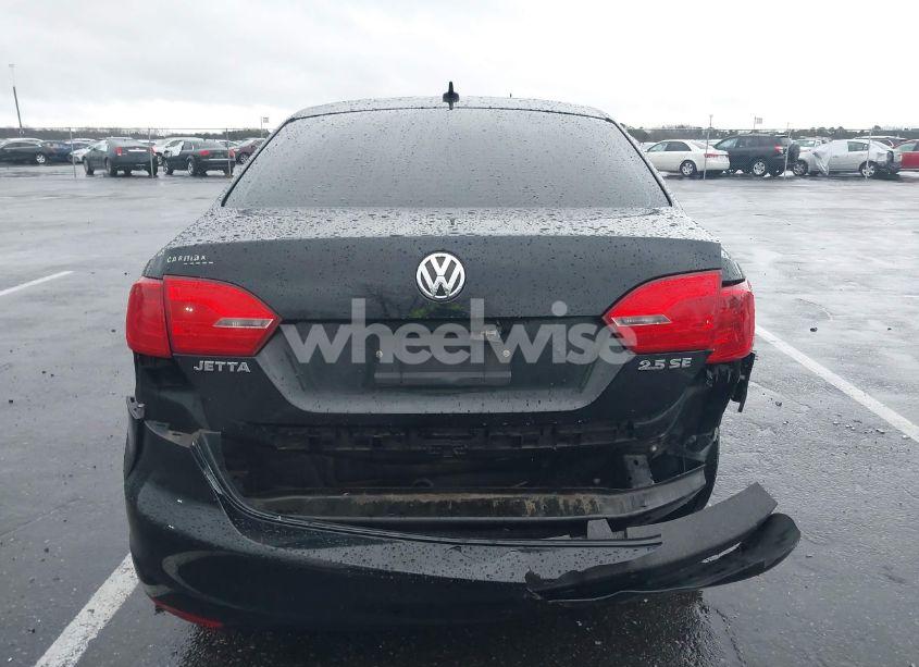 Photo 16 of 2011 Volkswagen Jetta 2.5L SE (VIN 3VWDZ7AJ5BM351071)