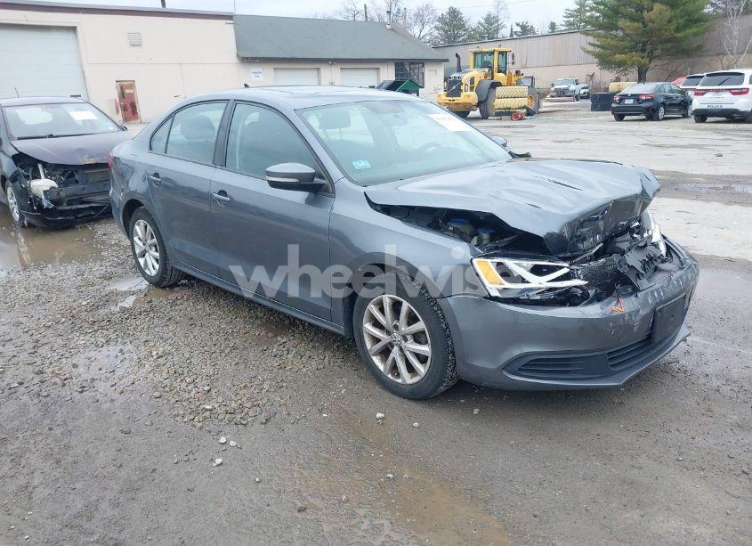 2011 Volkswagen Jetta 2.5L SE (VIN 3VWDZ7AJ5BM377346) main photo