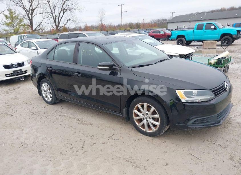 2011 Volkswagen Jetta 2.5L SE (VIN 3VWDZ7AJ5BM390209) main photo