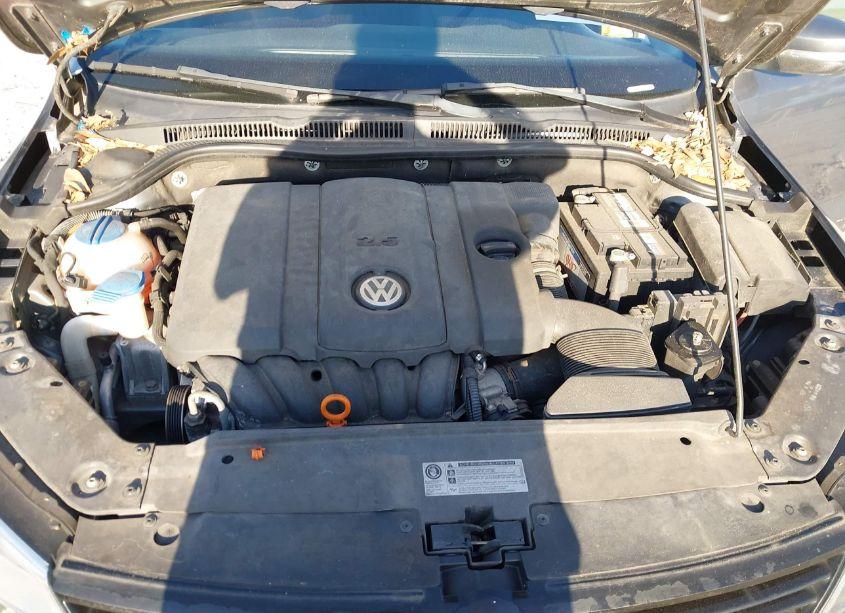 Photo 10 of 2011 Volkswagen Jetta 2.5L SE (VIN 3VWDZ7AJ5BM399041)