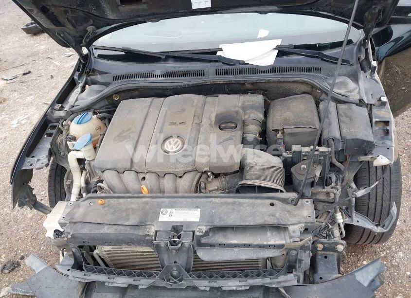 Photo 10 of 2011 Volkswagen Jetta 2.5L SE (VIN 3VWDZ7AJ6BM317592)