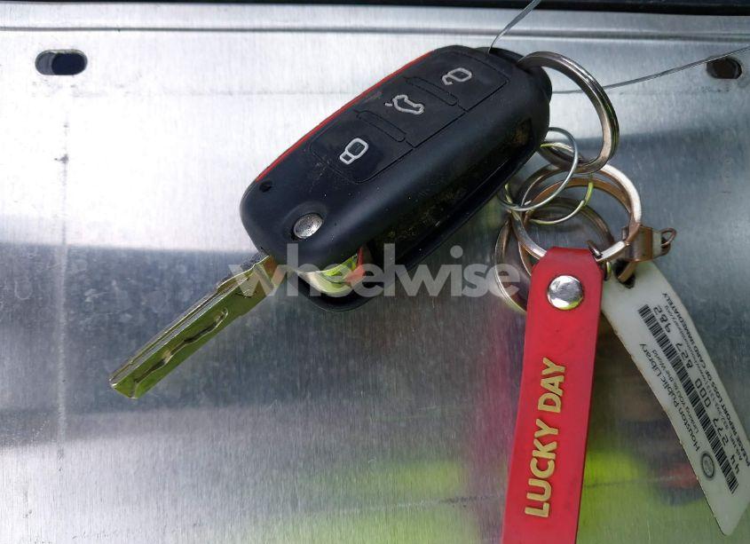 Photo 11 of 2011 Volkswagen Jetta 2.5L SE (VIN 3VWDZ7AJ6BM317592)