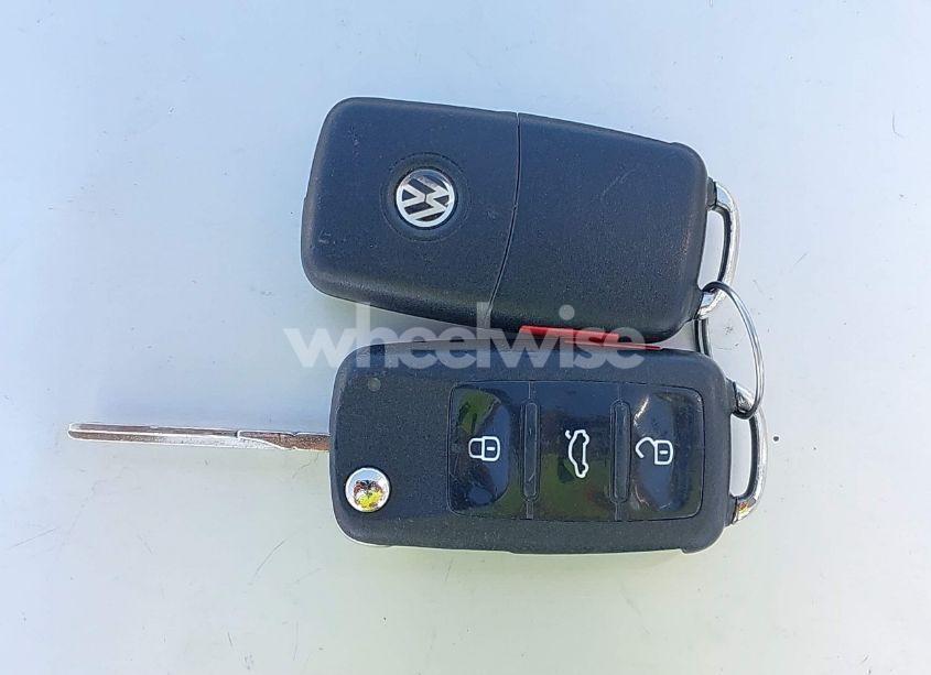 Photo 11 of 2011 Volkswagen Jetta 2.5L SE (VIN 3VWDZ7AJ6BM346719)