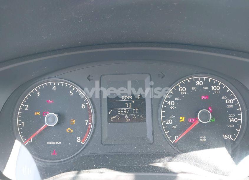 Photo 7 of 2011 Volkswagen Jetta 2.5L SE (VIN 3VWDZ7AJ6BM346719)