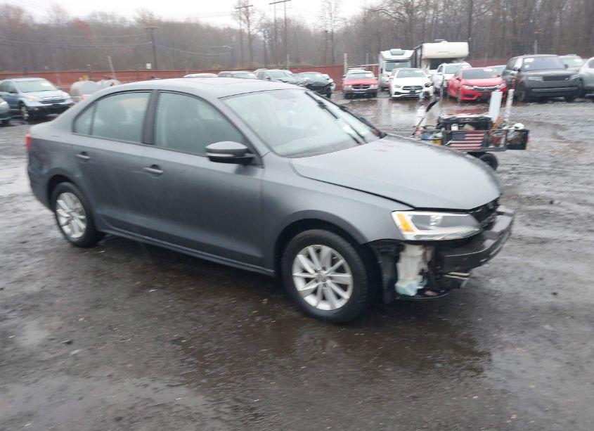2011 Volkswagen Jetta 2.5L SE (VIN 3VWDZ7AJ6BM348020) main photo