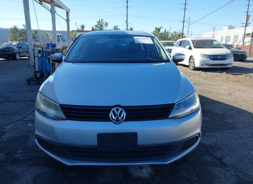 Photo 12 of 2011 Volkswagen Jetta 2.5L SE (VIN 3VWDZ7AJ6BM360278)