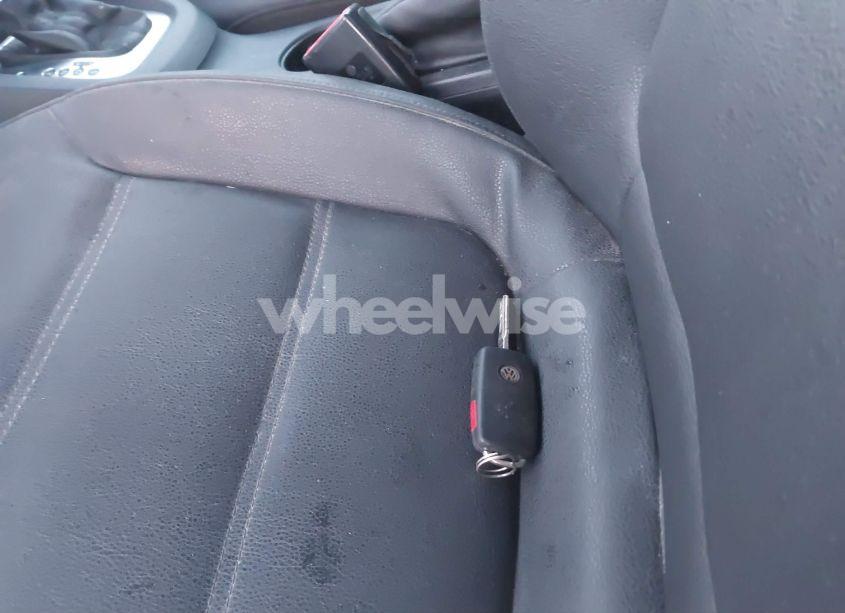 Photo 11 of 2011 Volkswagen Jetta 2.5L SE (VIN 3VWDZ7AJ7BM107258)