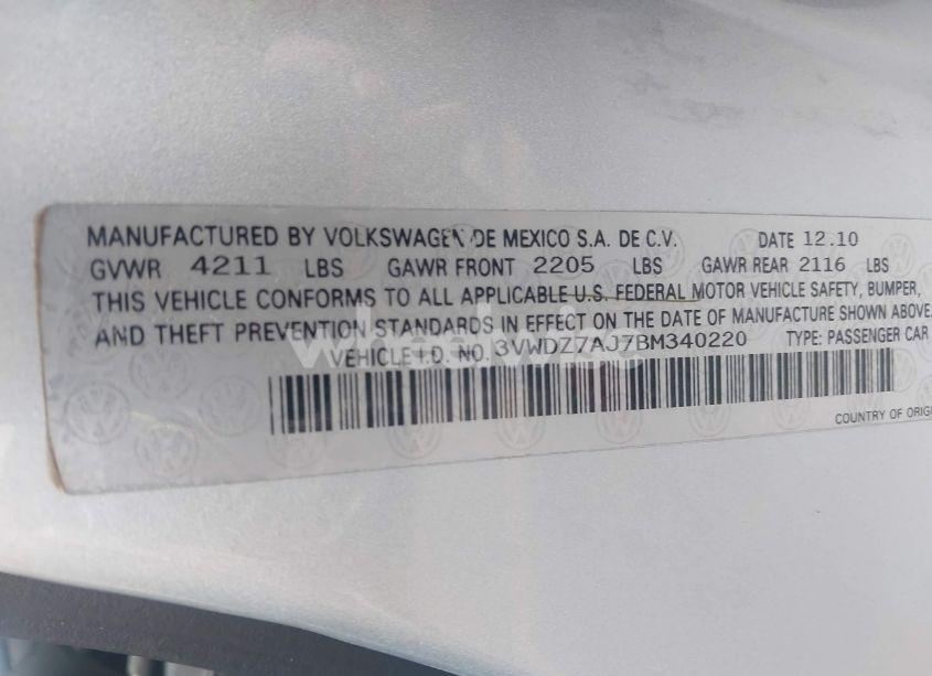 Photo 9 of 2011 Volkswagen Jetta 2.5L SE (VIN 3VWDZ7AJ7BM340220)