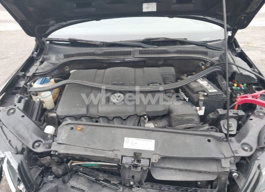 Photo 10 of 2011 Volkswagen Jetta 2.5L SE (VIN 3VWDZ7AJ7BM347121)