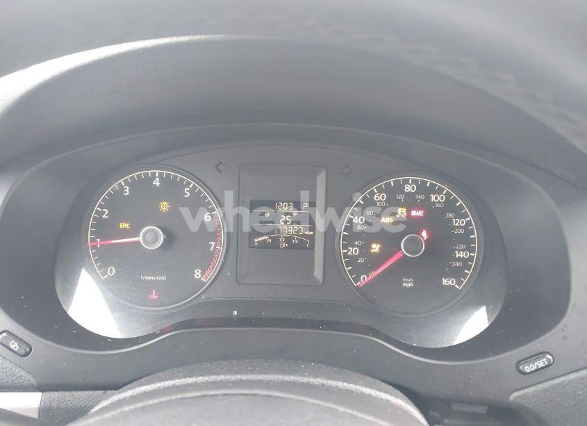 Photo 7 of 2011 Volkswagen Jetta 2.5L SE (VIN 3VWDZ7AJ7BM347121)