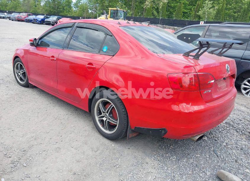 Photo 3 of 2011 Volkswagen Jetta 2.5L SE (VIN 3VWDZ7AJ7BM374691)