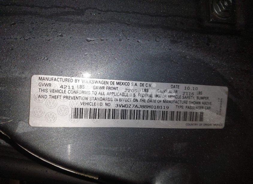 Photo 9 of 2011 Volkswagen Jetta 2.5L SE (VIN 3VWDZ7AJ8BM018119)