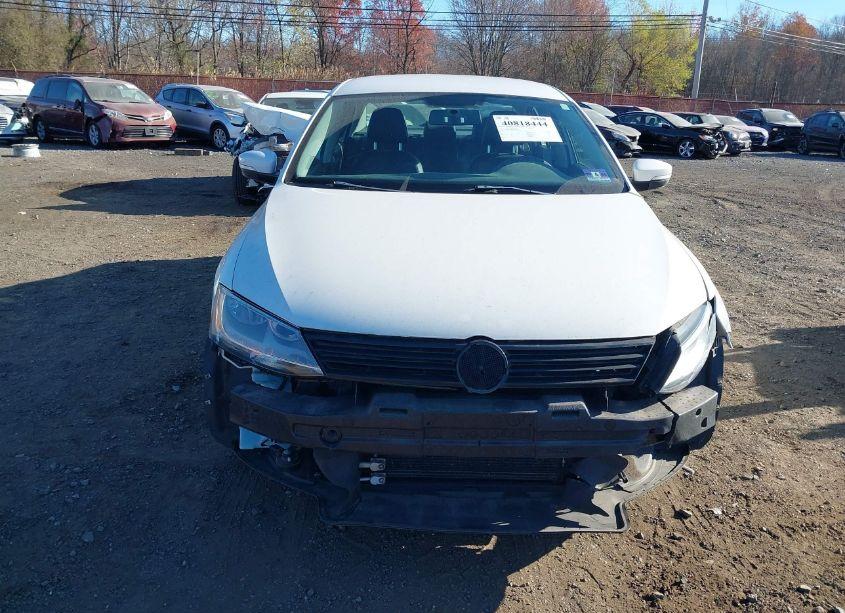 Photo 12 of 2011 Volkswagen Jetta 2.5L SE (VIN 3VWDZ7AJ8BM021778)