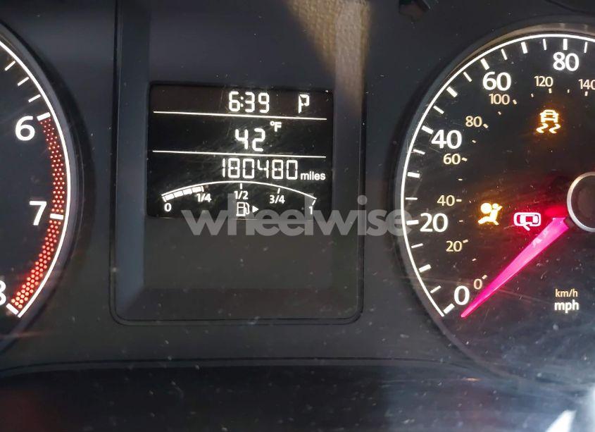 Photo 7 of 2011 Volkswagen Jetta 2.5L SE (VIN 3VWDZ7AJ8BM041593)