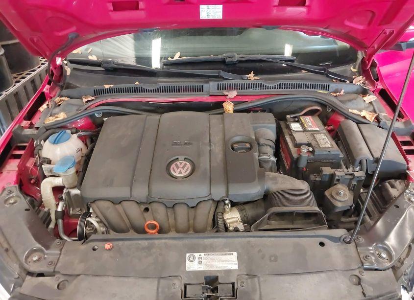 Photo 10 of 2011 Volkswagen Jetta 2.5L SE (VIN 3VWDZ7AJ8BM084427)