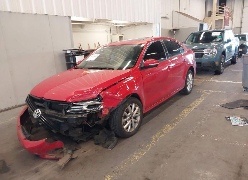 Photo 2 of 2011 Volkswagen Jetta 2.5L SE (VIN 3VWDZ7AJ8BM084427)