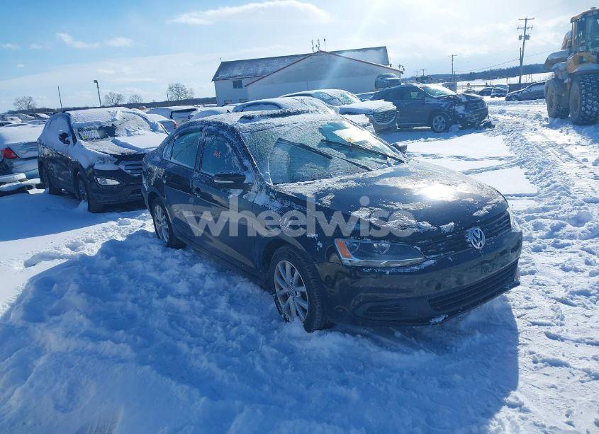 2011 Volkswagen Jetta 2.5L SE (VIN 3VWDZ7AJ8BM302964) main photo