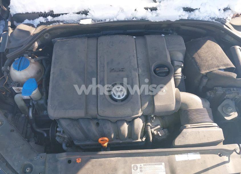 Photo 10 of 2011 Volkswagen Jetta 2.5L SE (VIN 3VWDZ7AJ8BM302964)