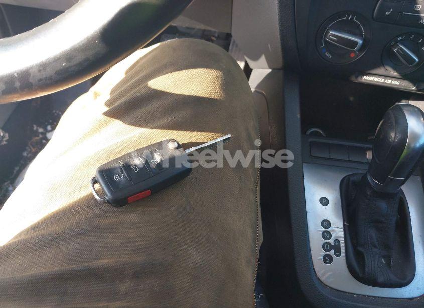 Photo 11 of 2011 Volkswagen Jetta 2.5L SE (VIN 3VWDZ7AJ8BM302964)