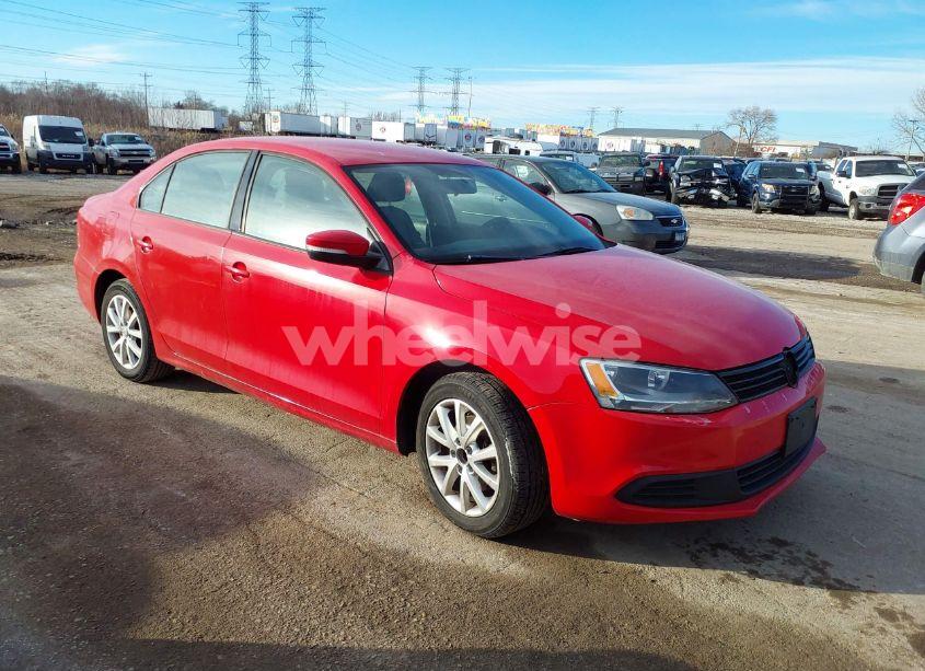 2011 Volkswagen Jetta 2.5L SE (VIN 3VWDZ7AJ8BM399549) main photo