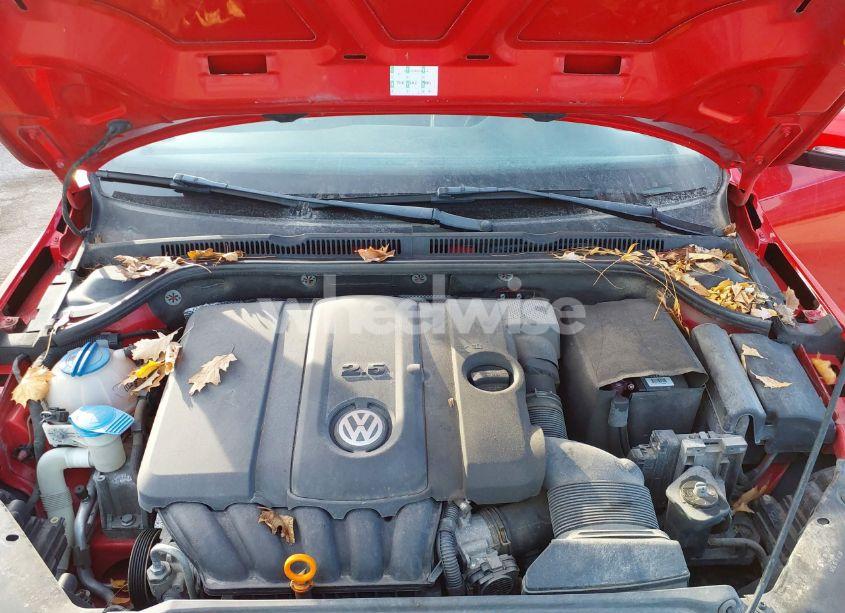 Photo 10 of 2011 Volkswagen Jetta 2.5L SE (VIN 3VWDZ7AJ8BM399549)