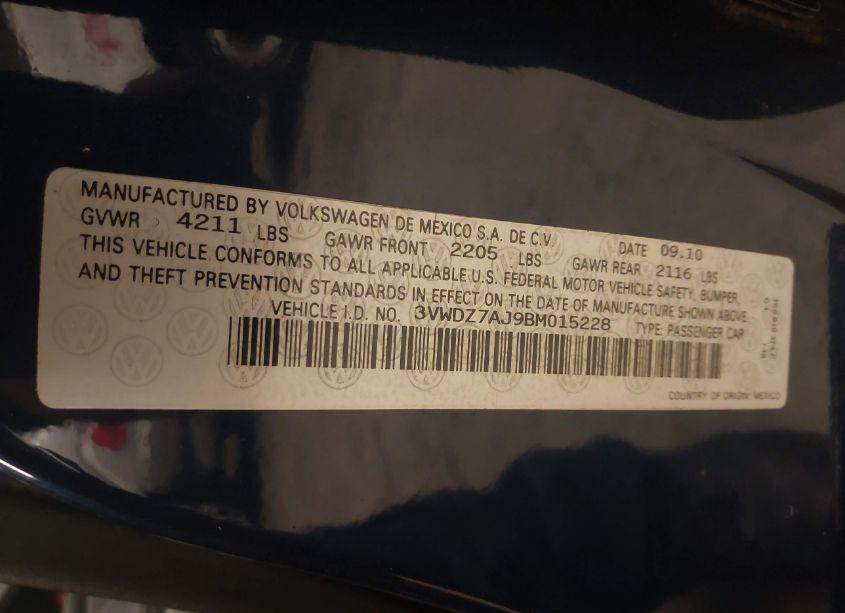 Photo 9 of 2011 Volkswagen Jetta 2.5L SE (VIN 3VWDZ7AJ9BM015228)