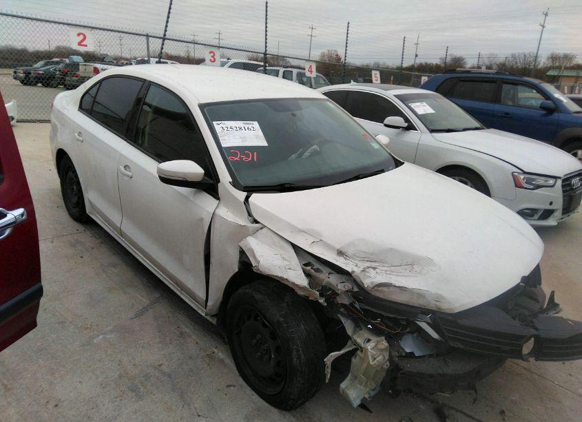 2011 Volkswagen Jetta 2.5L SE (VIN 3VWDZ7AJ9BM043241) main photo