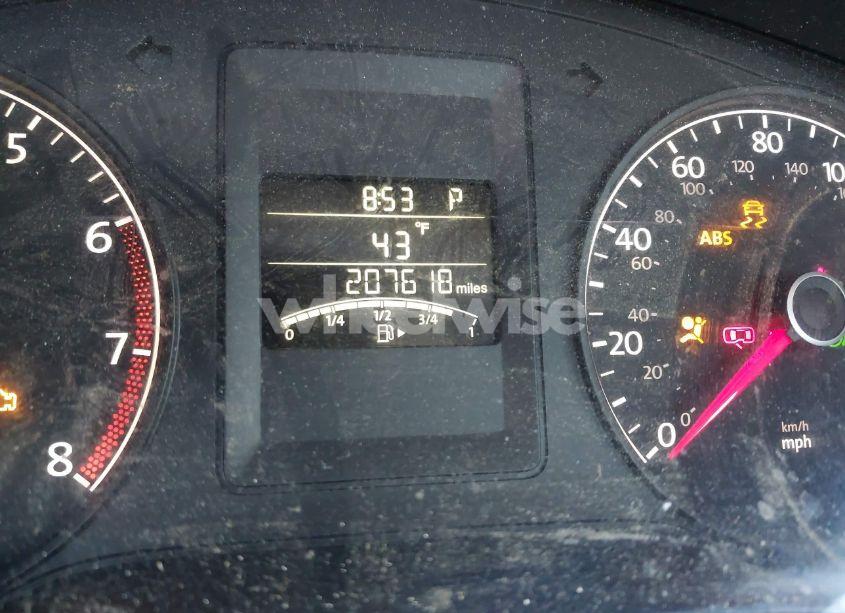 Photo 7 of 2011 Volkswagen Jetta 2.5L SE (VIN 3VWDZ7AJ9BM302598)