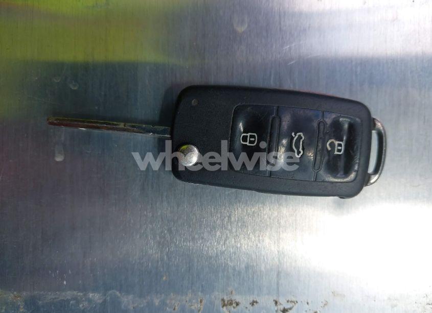 Photo 11 of 2011 Volkswagen Jetta 2.5L SE (VIN 3VWDZ7AJ9BM324911)