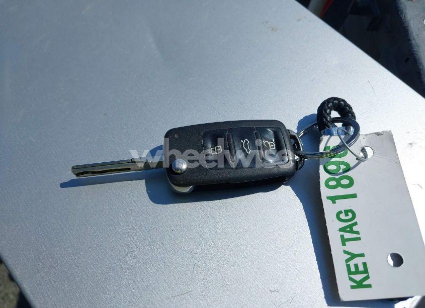 Photo 11 of 2011 Volkswagen Jetta 2.5L SE (VIN 3VWDZ7AJXBM011639)