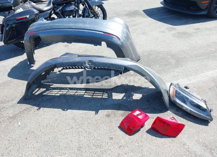 Photo 12 of 2011 Volkswagen Jetta 2.5L SE (VIN 3VWDZ7AJXBM011639)