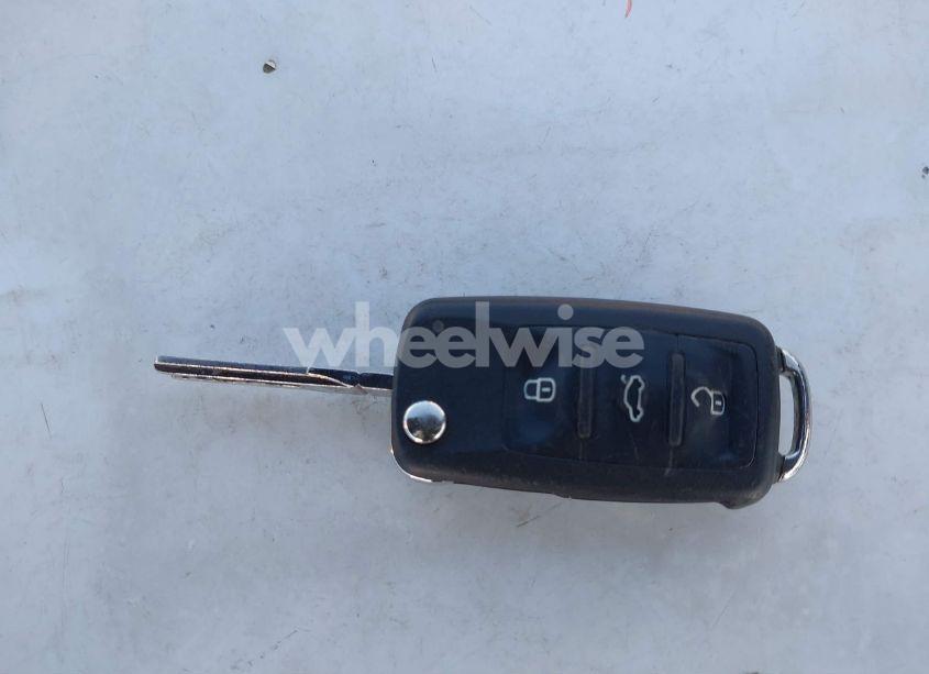 Photo 11 of 2011 Volkswagen Jetta 2.5L SE (VIN 3VWDZ7AJXBM040834)