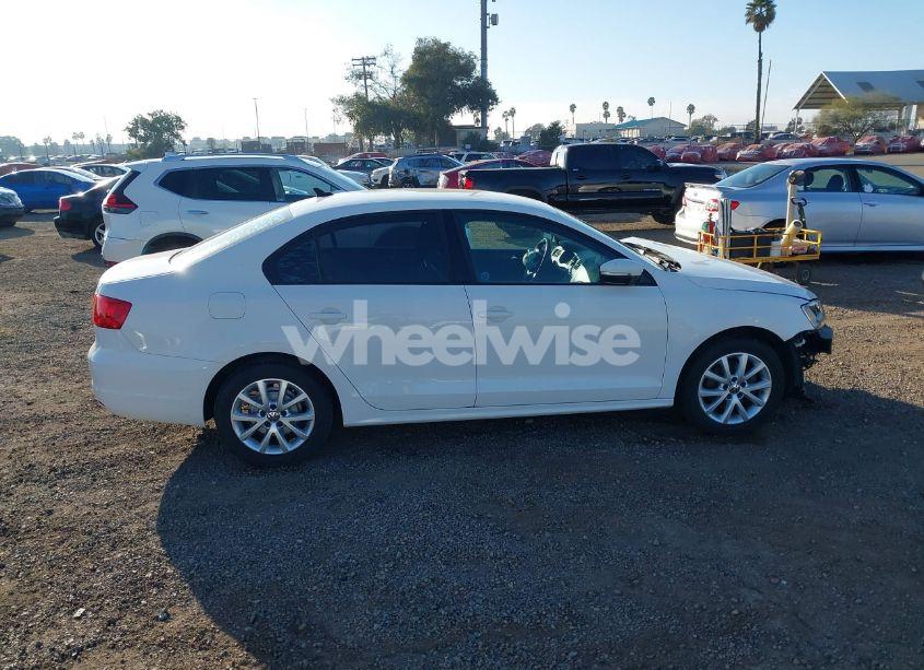 Photo 14 of 2011 Volkswagen Jetta 2.5L SE (VIN 3VWDZ7AJXBM040834)