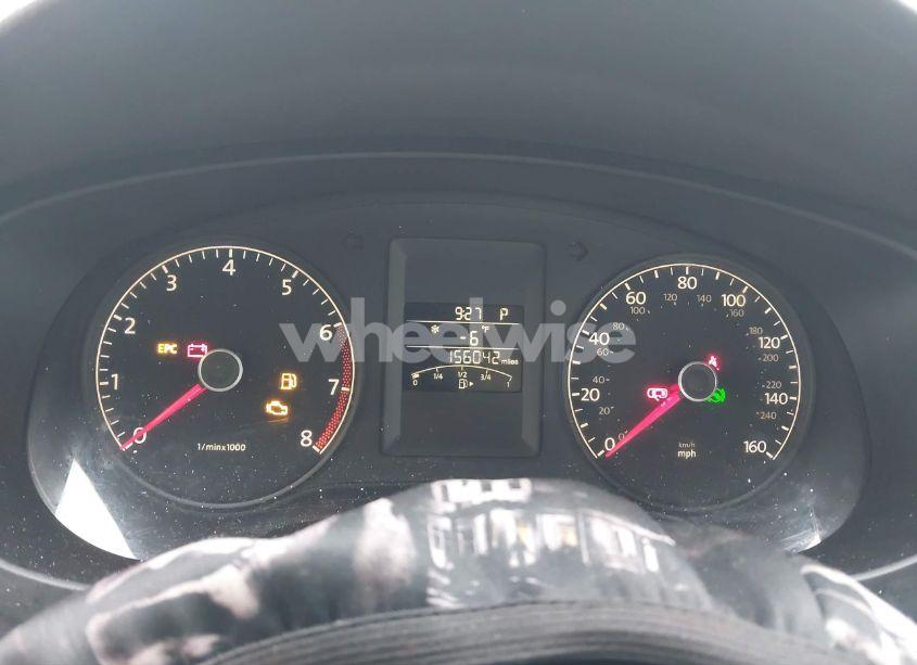 Photo 7 of 2011 Volkswagen Jetta 2.5L SE (VIN 3VWDZ7AJXBM051980)