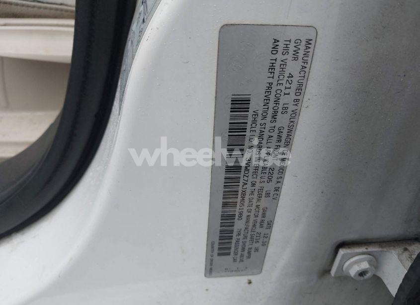 Photo 9 of 2011 Volkswagen Jetta 2.5L SE (VIN 3VWDZ7AJXBM051980)